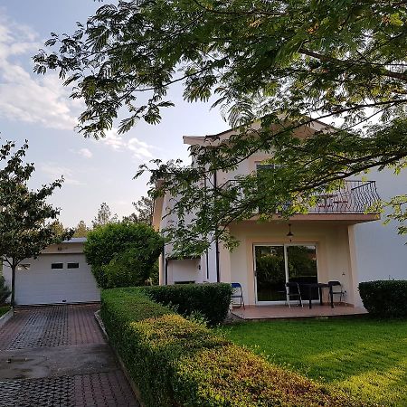 Guest House Kravica Ljubuški エクステリア 写真