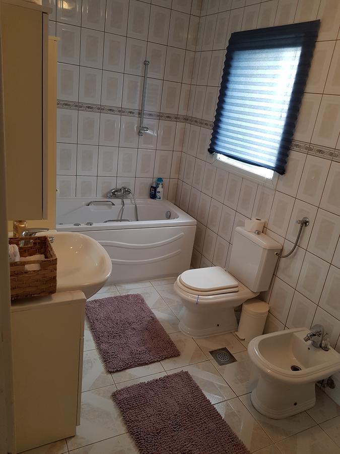 Guest House Kravica Ljubuški エクステリア 写真