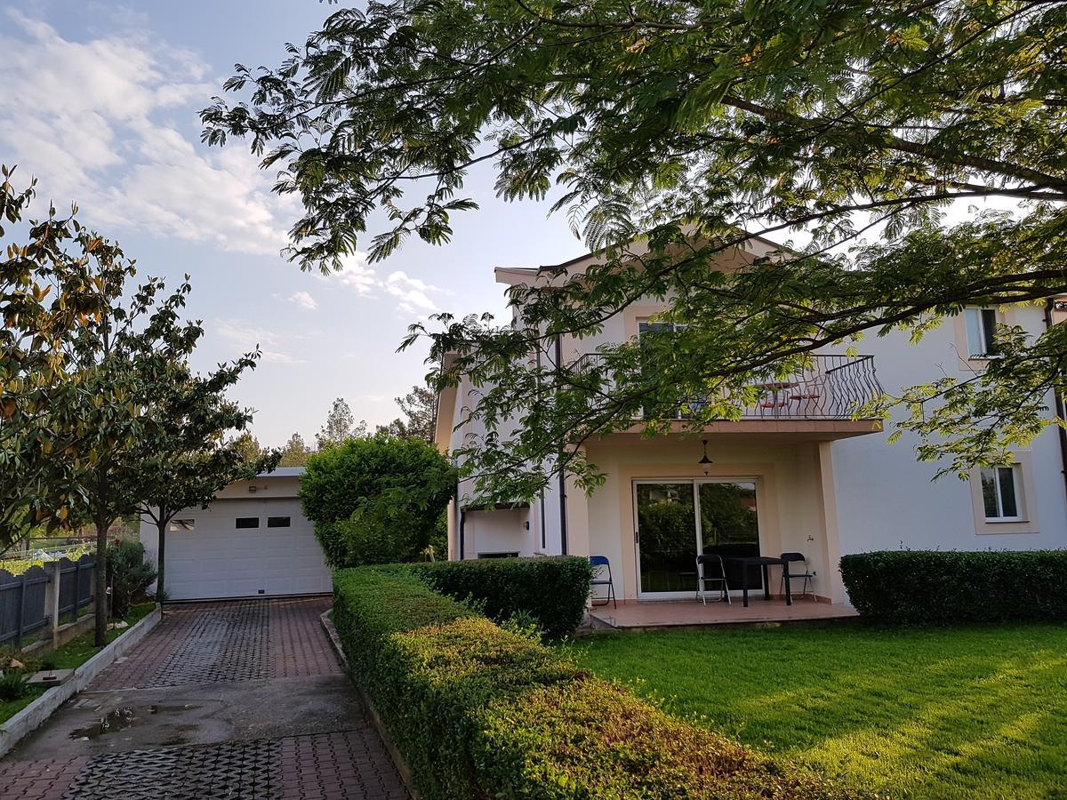 Guest House Kravica Ljubuški エクステリア 写真