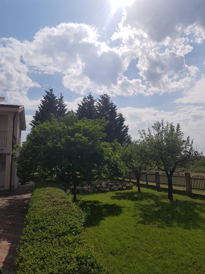 Guest House Kravica Ljubuški エクステリア 写真