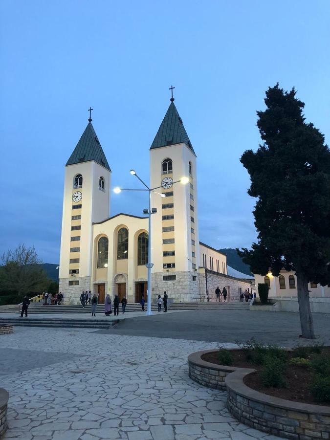 Guest House Kravica Ljubuški エクステリア 写真